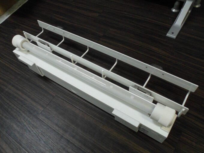 LED照明器具用ガード