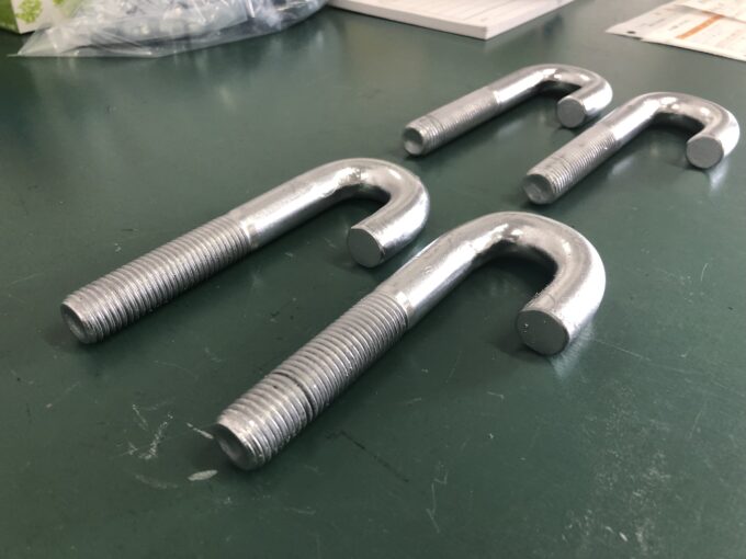 ドブ フックボルト
