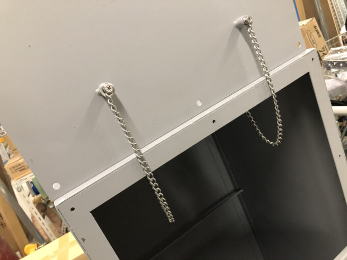 脱落防止チェーン付きプルボックス