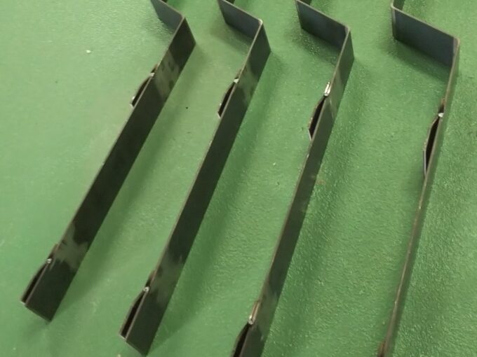 ＬＥＤ照明器具支持金物