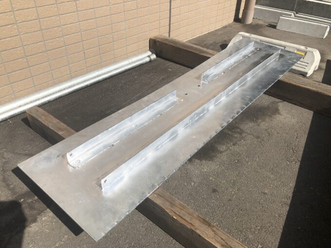 アングル補強縞鋼板