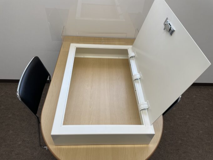 内蝶番平落としプルボックス