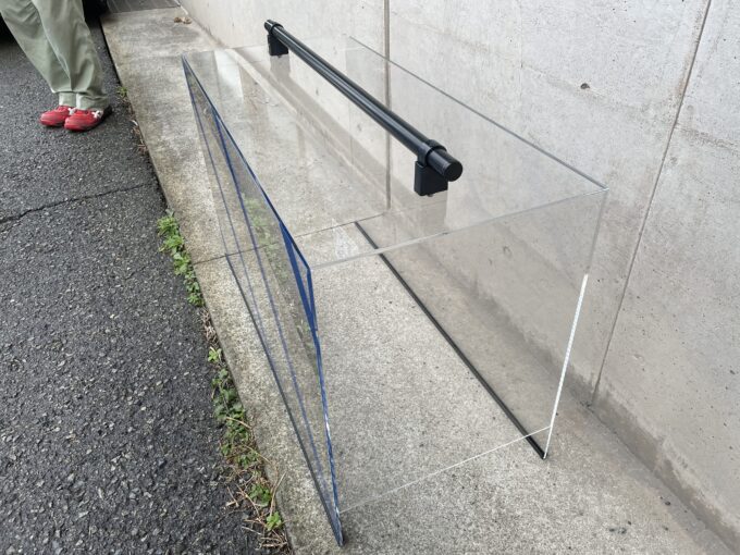 取手付アクリル保護カバー