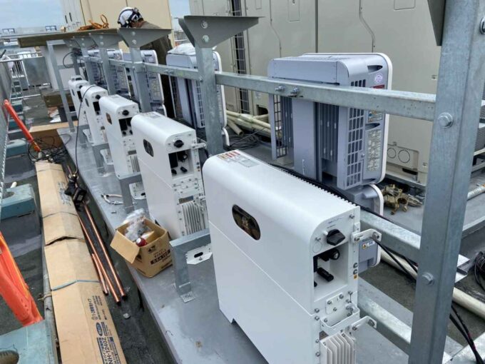 太陽光向けパワコン用架台（パワーコンディショナー用架台）