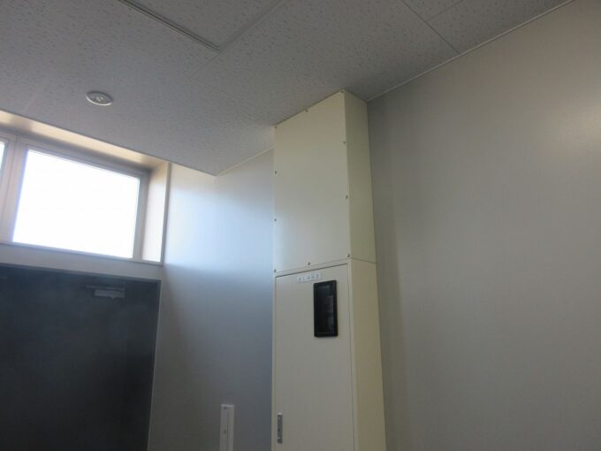配電盤用 配線カバー