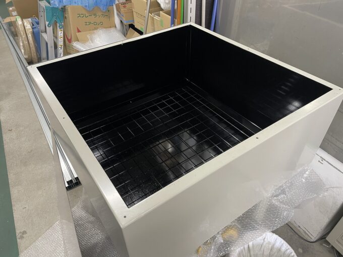 メッシュ付きプルボックス