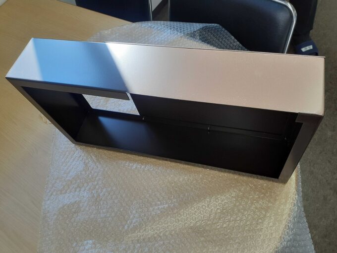 茶色焼付機器カバー