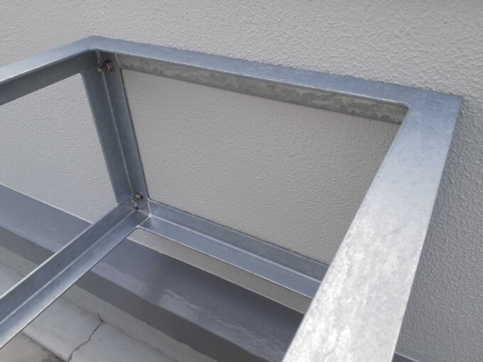 盤振れ止め用アングル架台