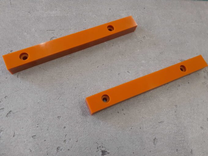 ベーク板絶縁クリート