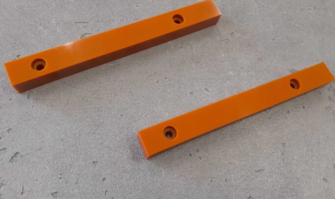 ベーク板絶縁クリート