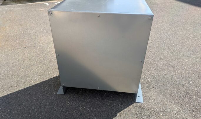 脚付きZAM水切防水P.BOX